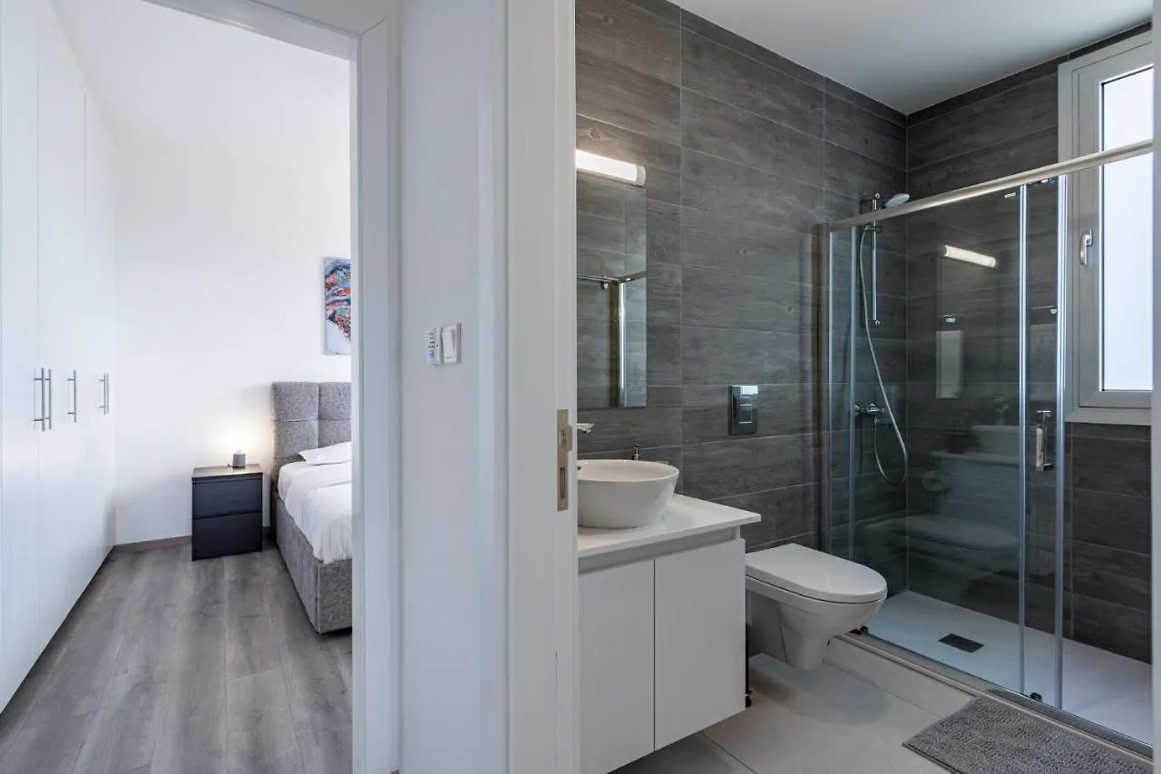 Sunflower 1-Bedroom Apartment In Λάρνακα Κύπρος